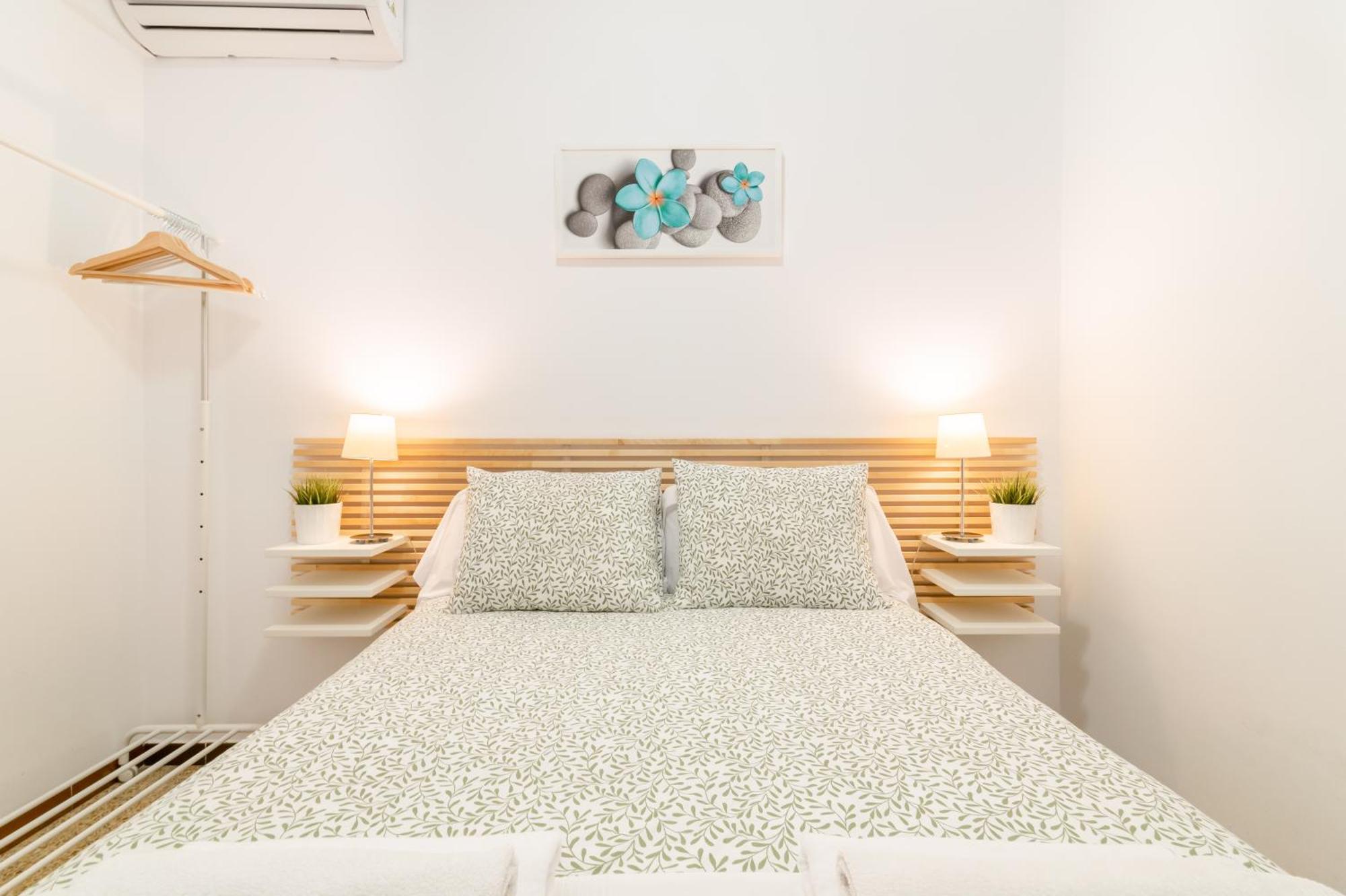 Confort Barcelona Rentals Bagian luar foto